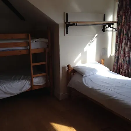 Hostel Berties New Quay